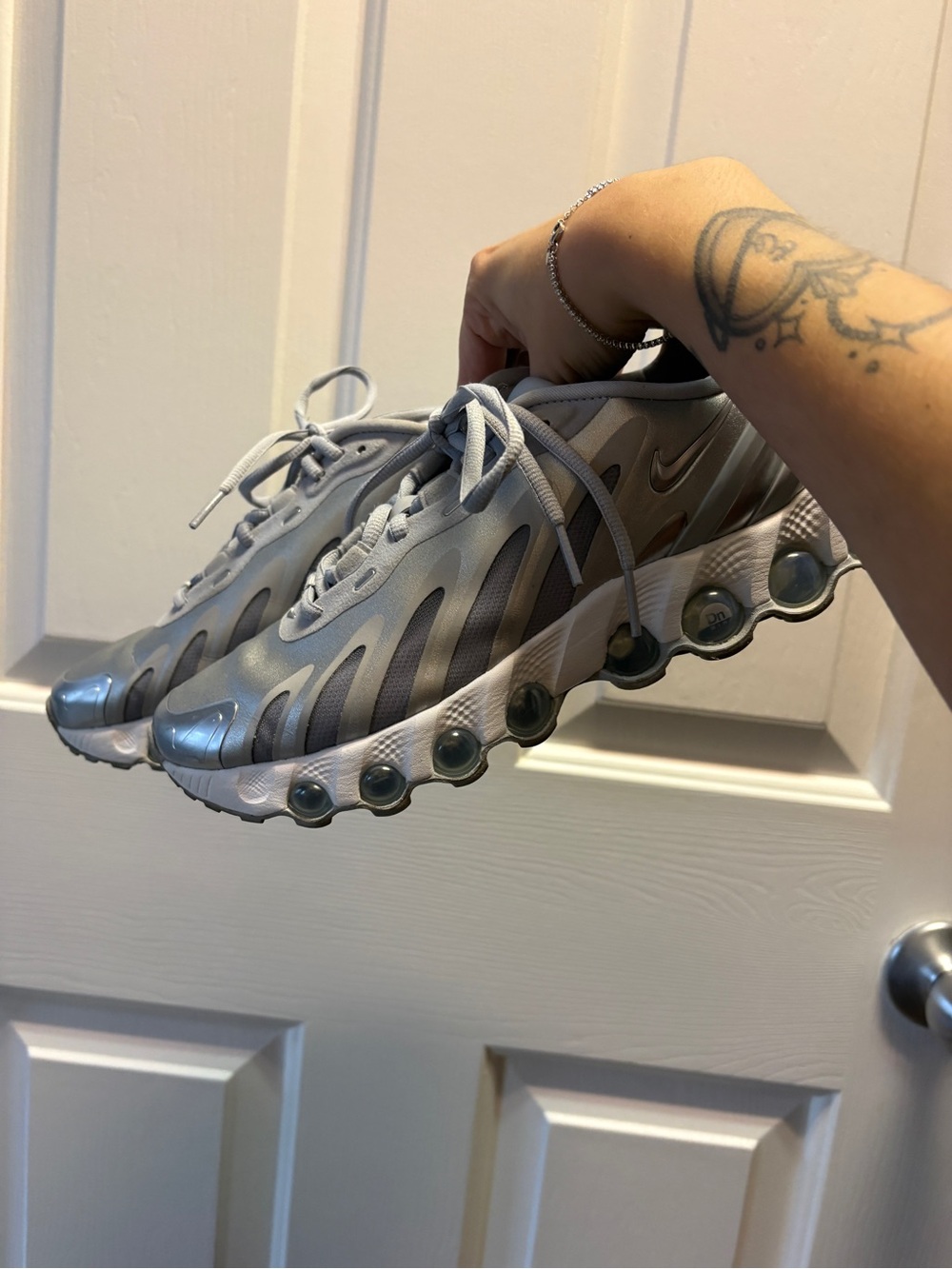 NIKE Air Max Dn8 "Metallic Silver" Sneakers in Women’s 8 / GS 6.5
